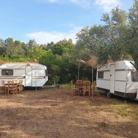 Aquariumi Jale Campsite Jal
